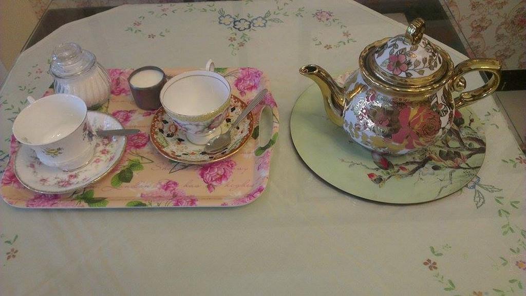 The London Tearoom Чиангмай Экстерьер фото