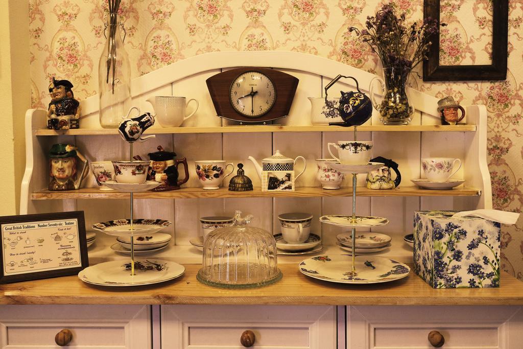 The London Tearoom Чиангмай Экстерьер фото