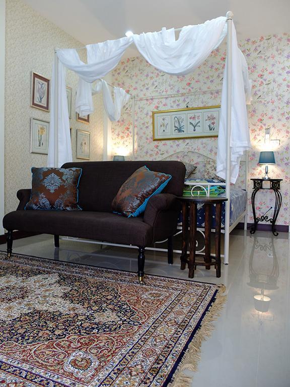 The London Tearoom Чиангмай Экстерьер фото